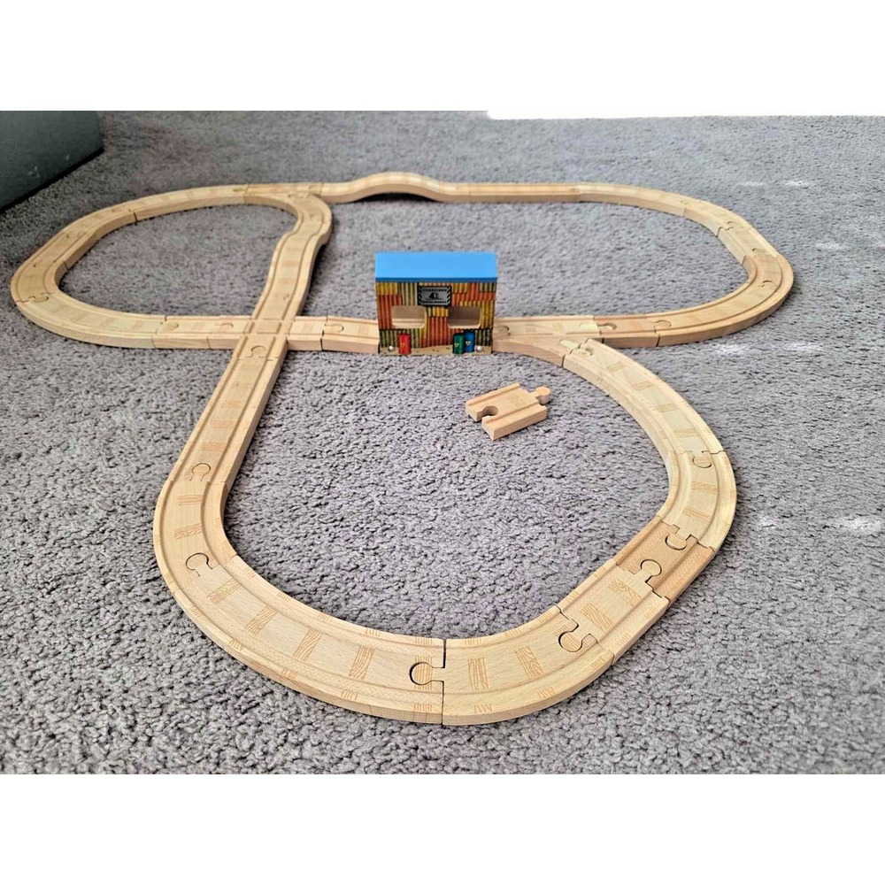 Thomas Wooden Railway Train Track Straight & Curved Dieselworks Stop